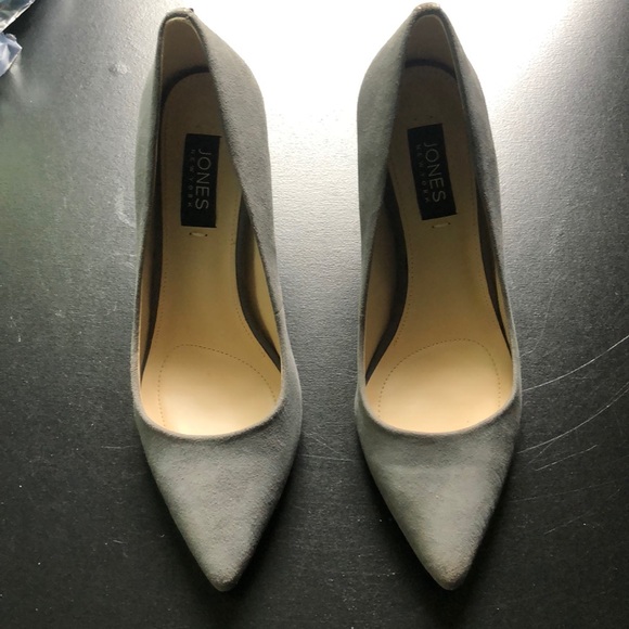 Jones New York Shoes - Gray high heels size 6.5
